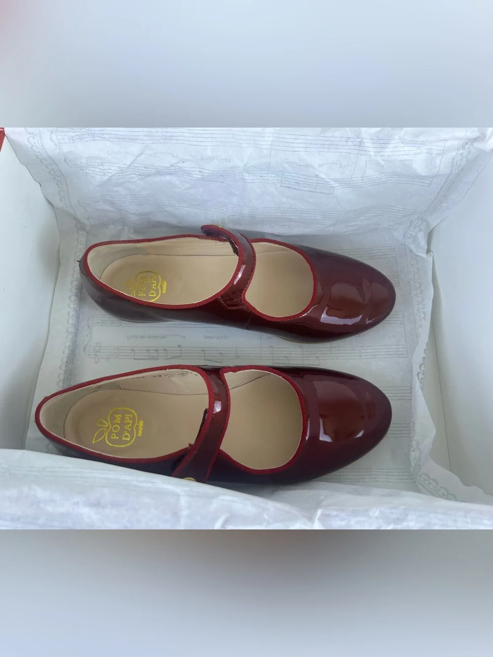 Pom D'Api Daisy Baby Patent Leather Mary Jane Flats/Shoes, Red, 33 US